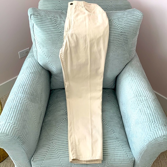 Talbots Denim - NWOT Talbots Cream/Ivory Everyday Jeans w/five Pockets. Size 12.